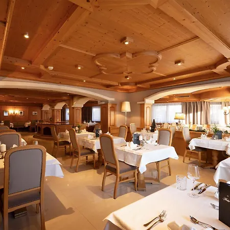 Burgstall Szálloda 4*